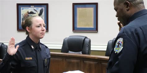 megan hall naked|Tennessee sex scandal cop Maegan Hall settles federal lawsuit。